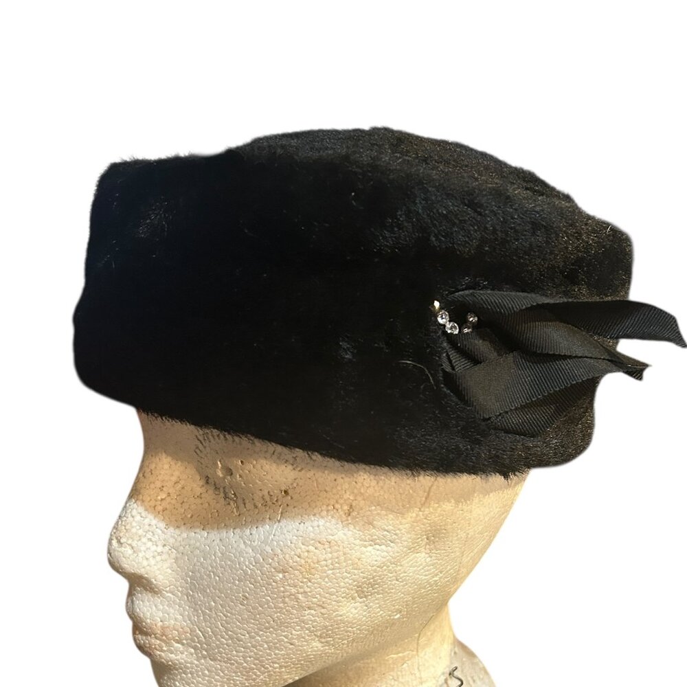 Vintage Black Faux Fur Pillbox Hat‎ Rhinestone Ribbon Detail Retro Goth Edgy